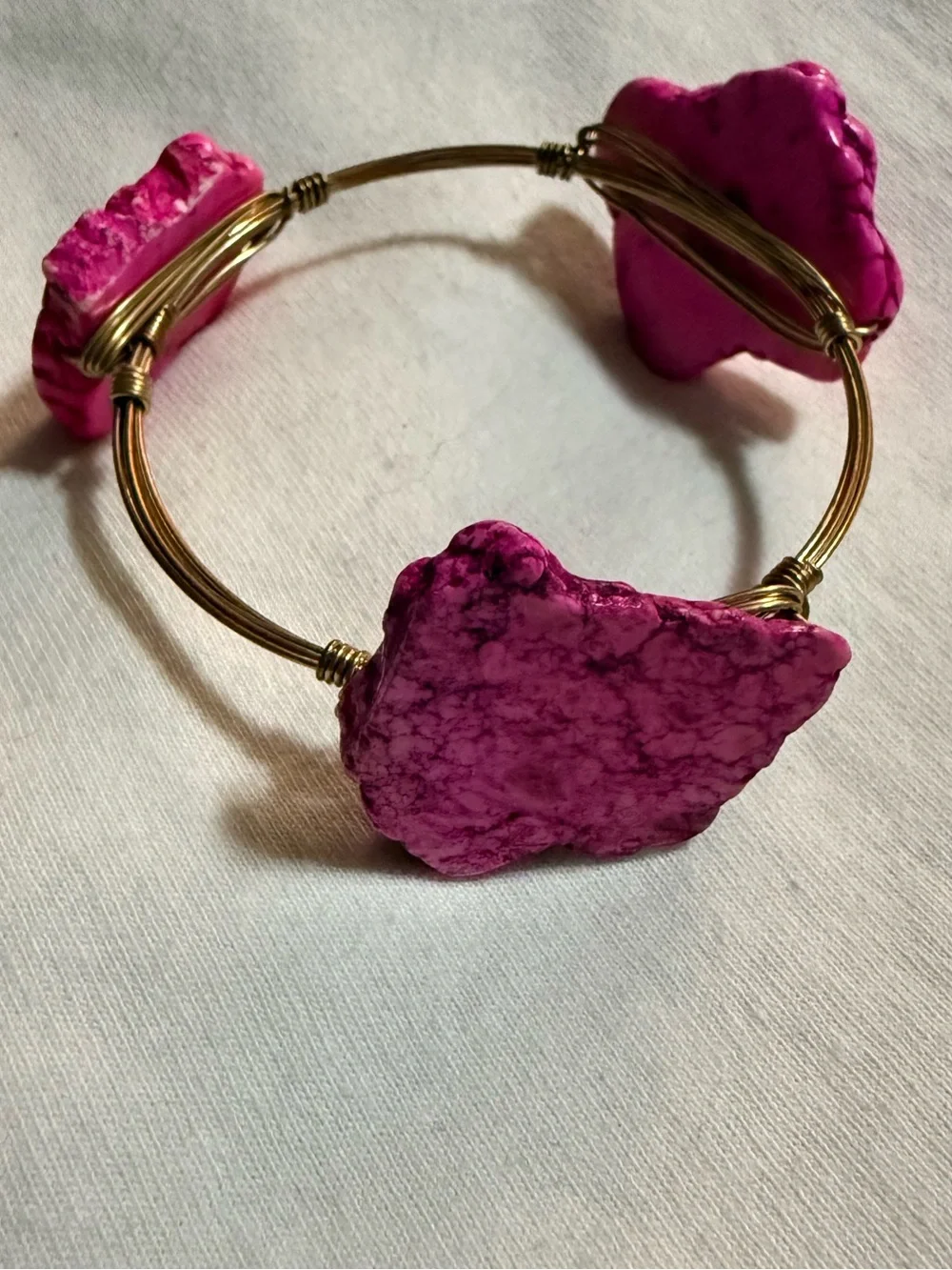 Hot Pink Raw Stone Wire Wrapped Bangle Bracelet Gold Tone Statement Cuff 7.5